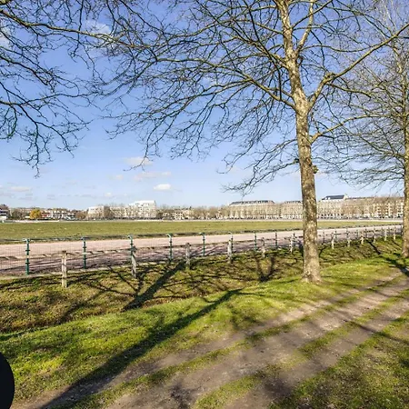 Le - Parking And Comfort In The Centre Apartment