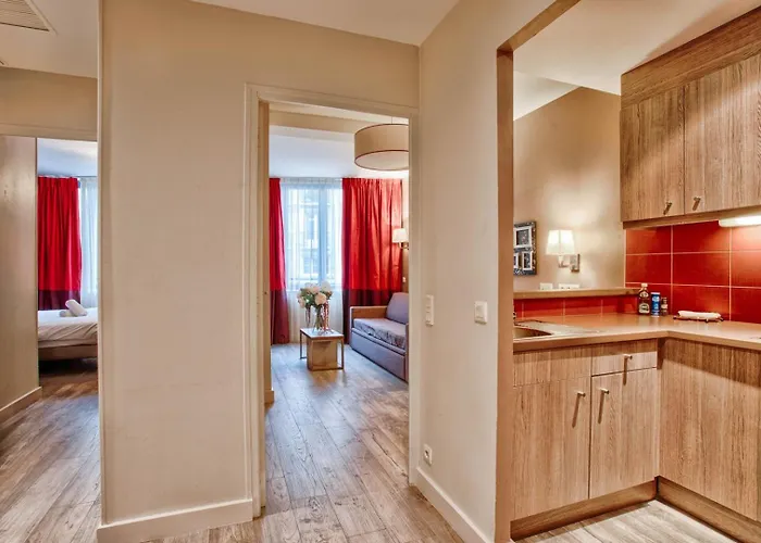 Le - Parking And Comfort In The Centre 아파트